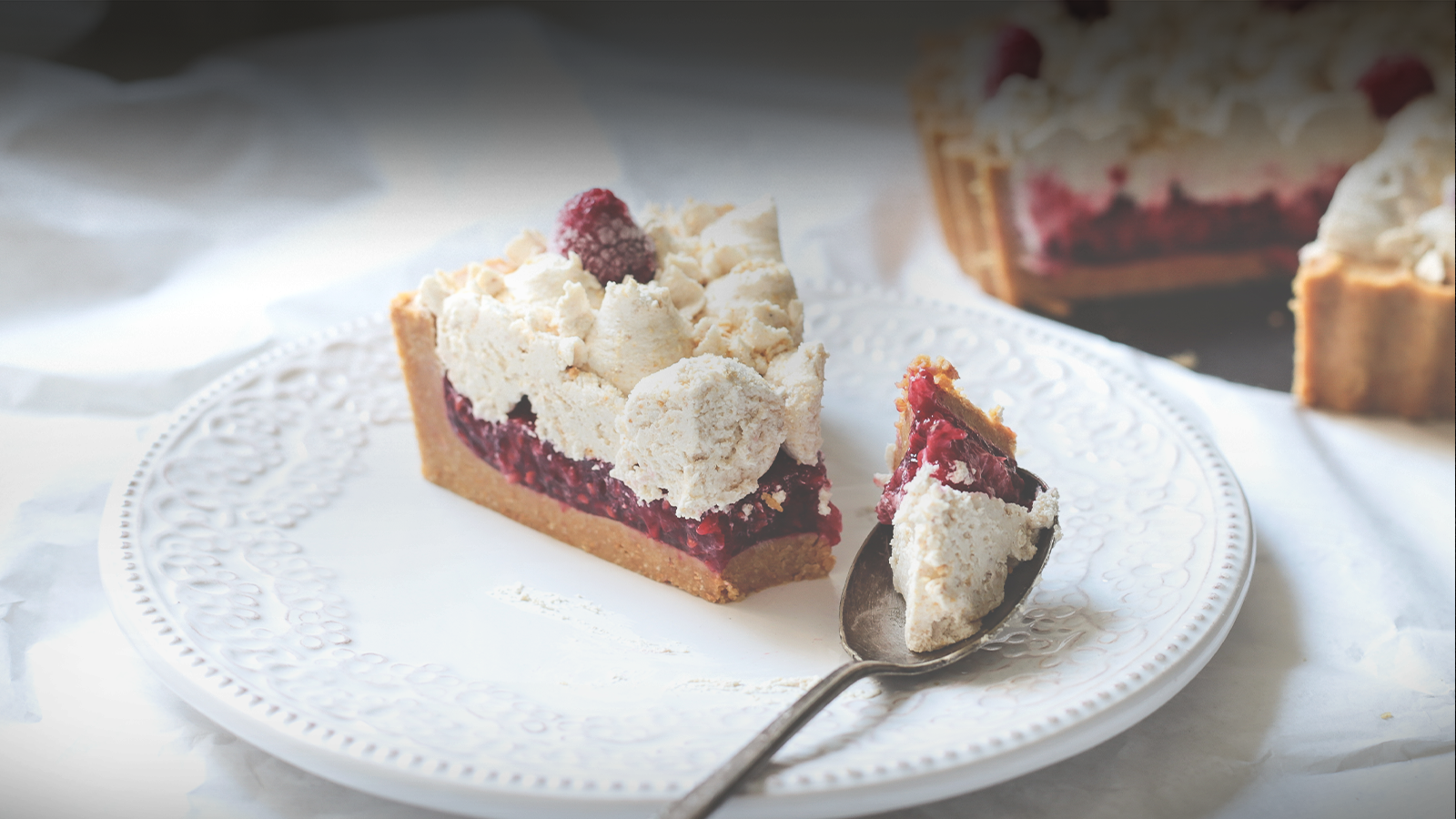 Tart s Plazmo in malinami